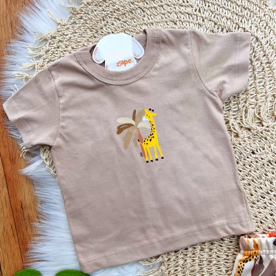 Conj. Camiseta Girafa e Bermuda Safari - Areia